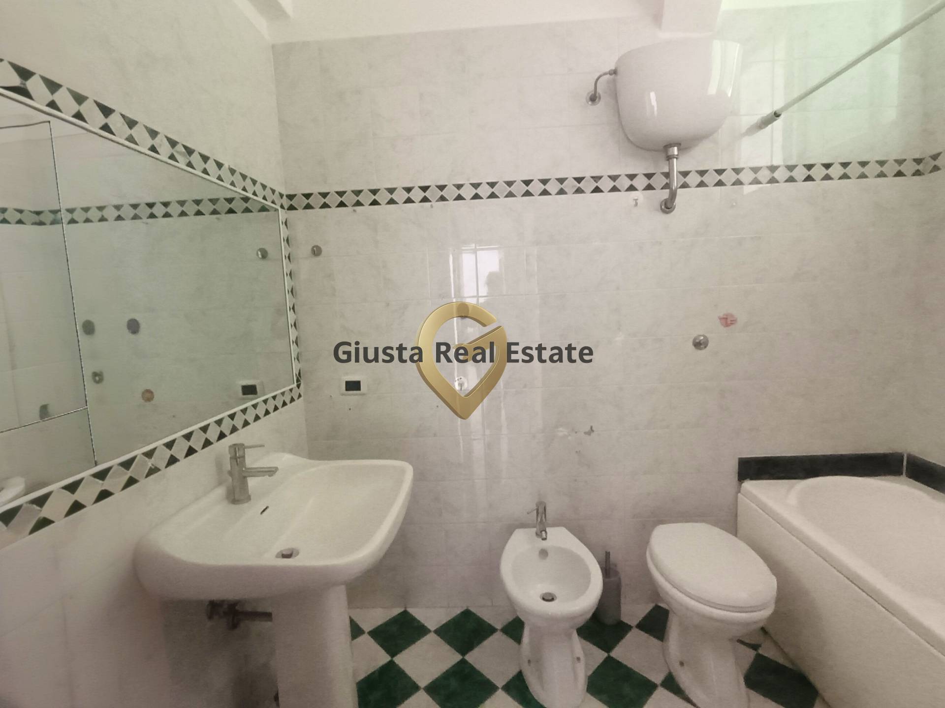 Appartamento in vendita a Brindisi, S. Chiara
