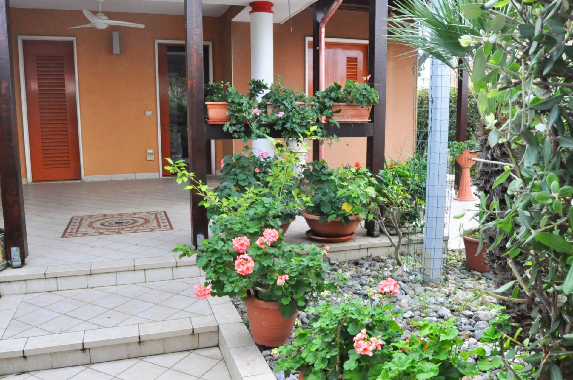Villa singola in vendita a Brindisi, Zona Sciaia-Materdomini