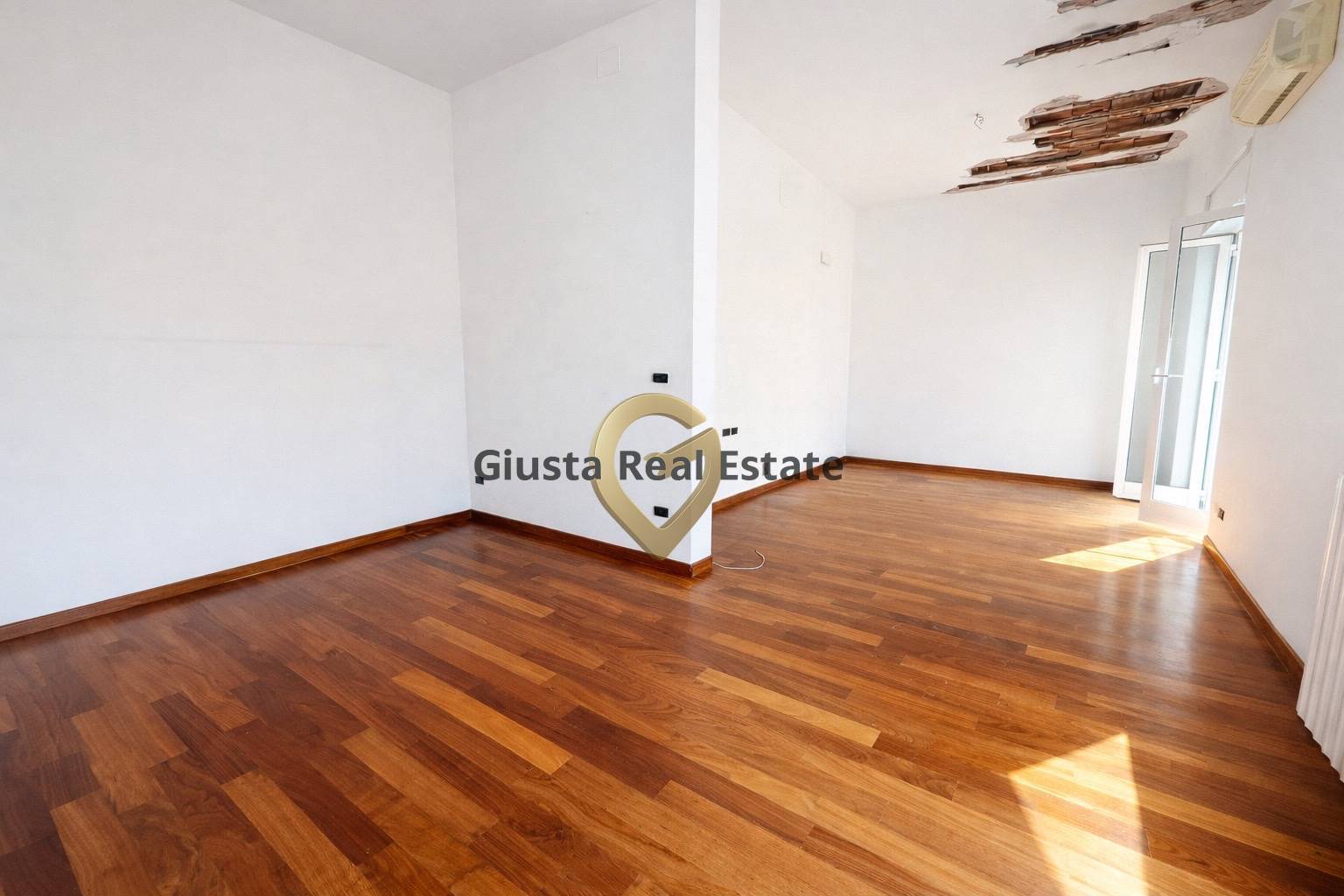 Appartamento in vendita a Brindisi, Zona Centro