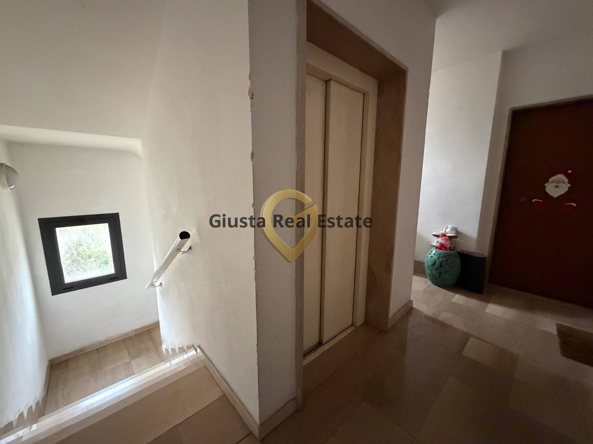 Appartamento in vendita a Brindisi, Zona Centro