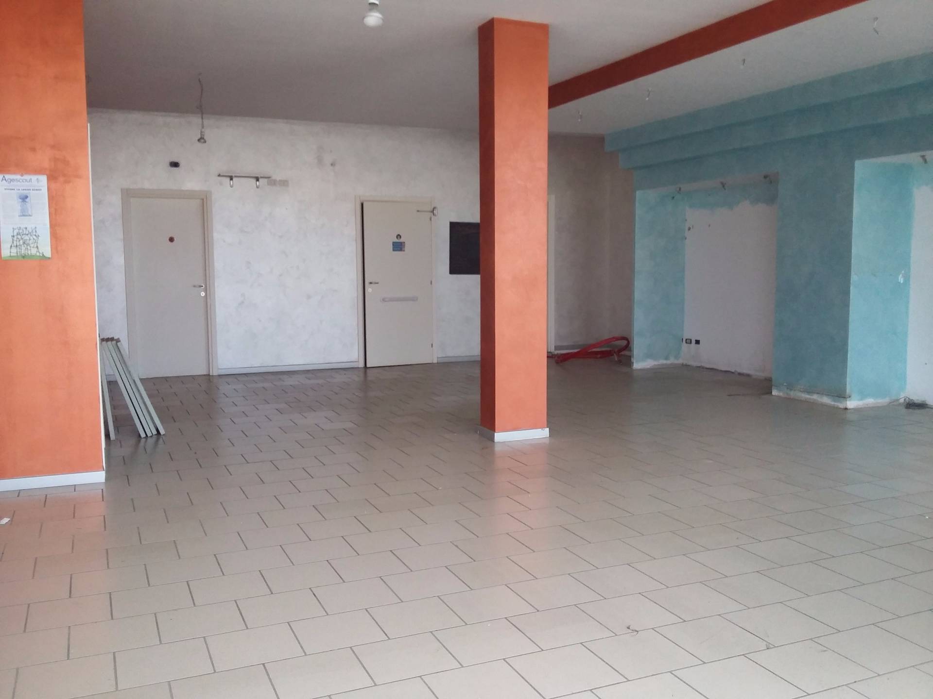 Fondo Commerciale in affitto a Montaione, Mura