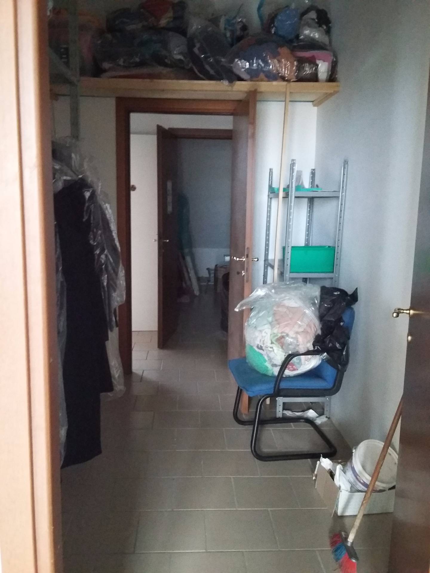 Fondo Commerciale in affitto a Montaione, Mura