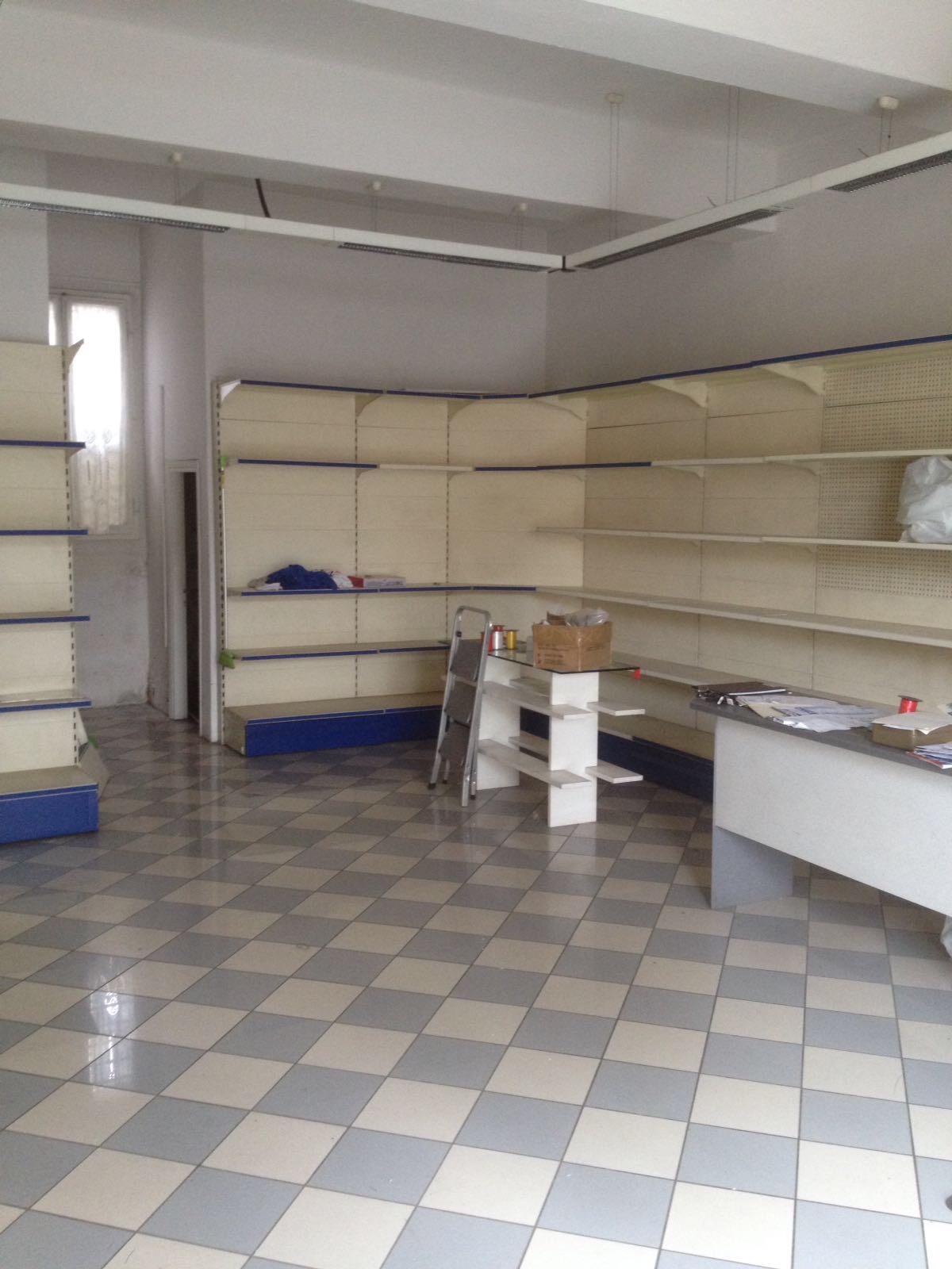 Fondo Commerciale in affitto a Certaldo