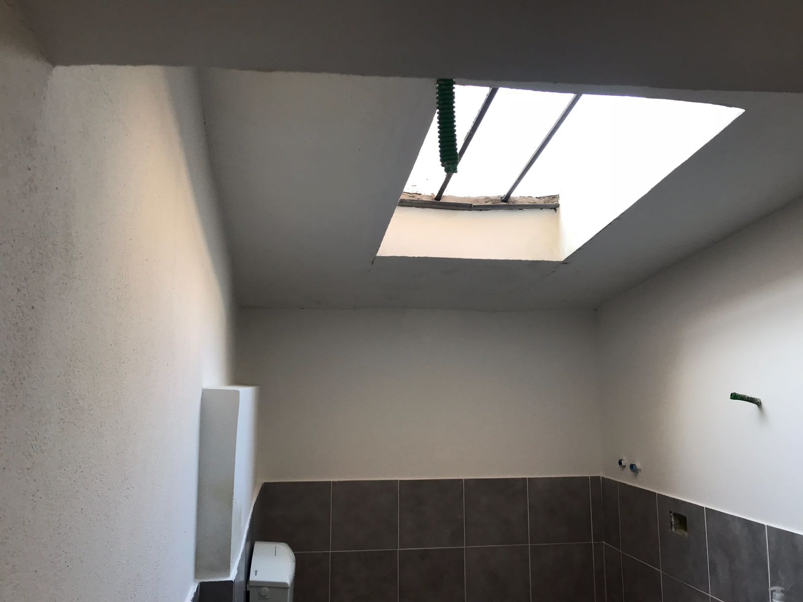 Fondo Commerciale in affitto a Certaldo