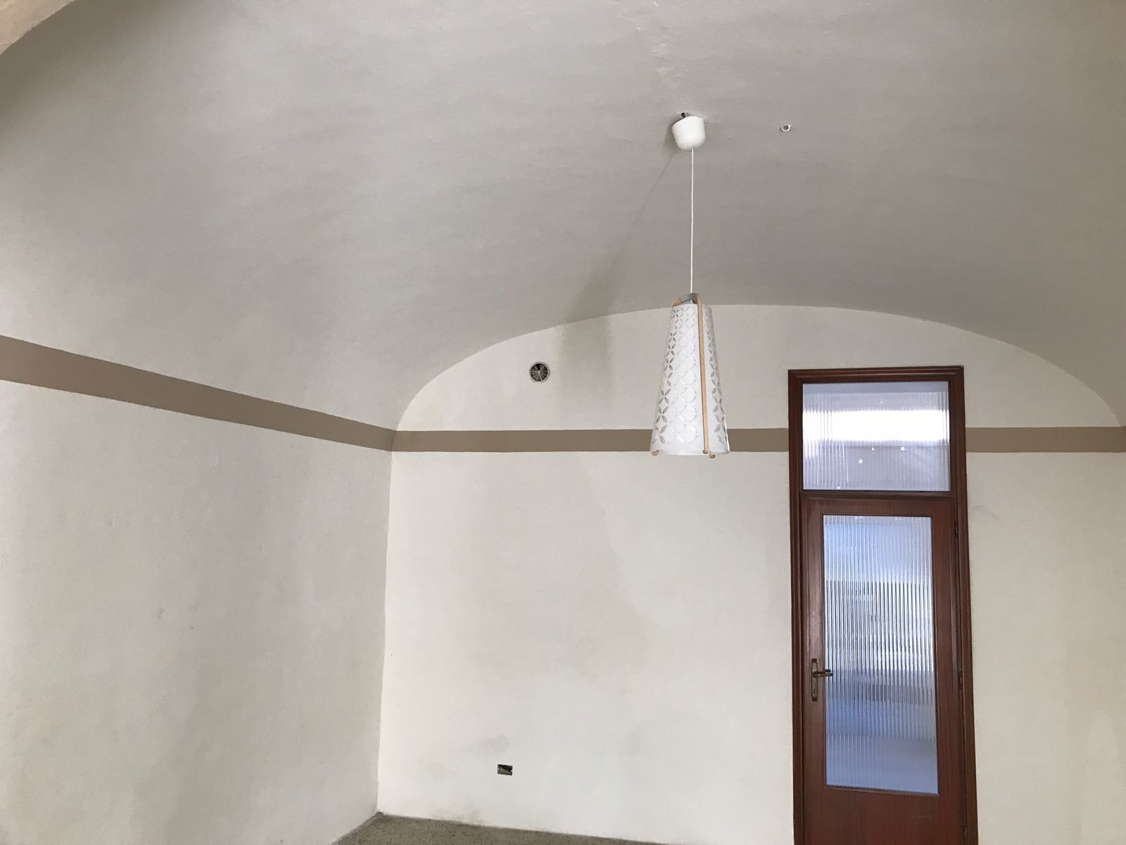 Fondo Commerciale in affitto a Certaldo