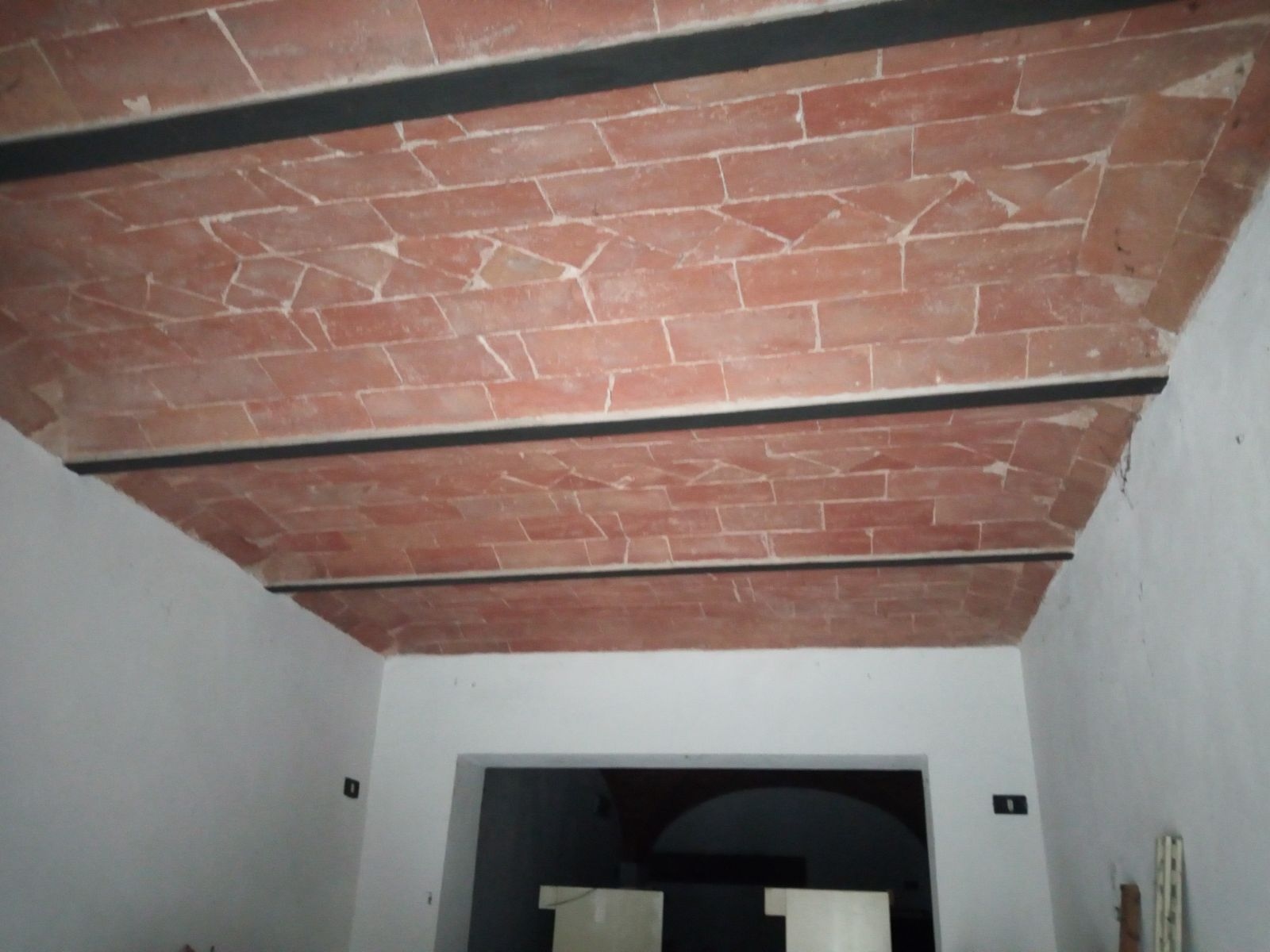 Fondo Commerciale in affitto a Castelfiorentino