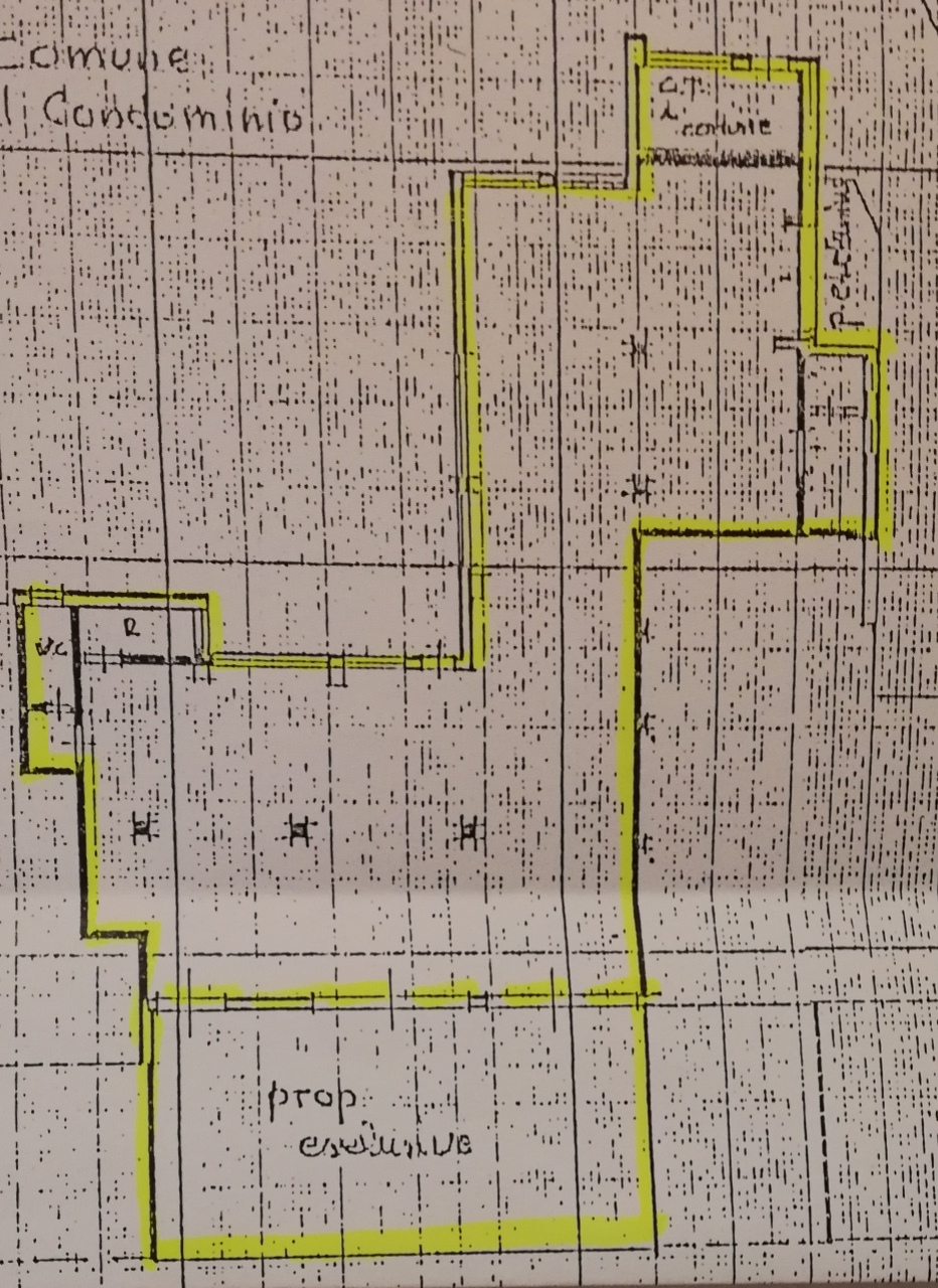 Fondo Commerciale in affitto a Castelfiorentino