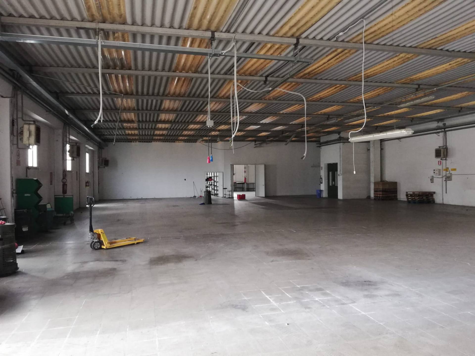 Fondo Artigianale in affitto a Gambassi Terme