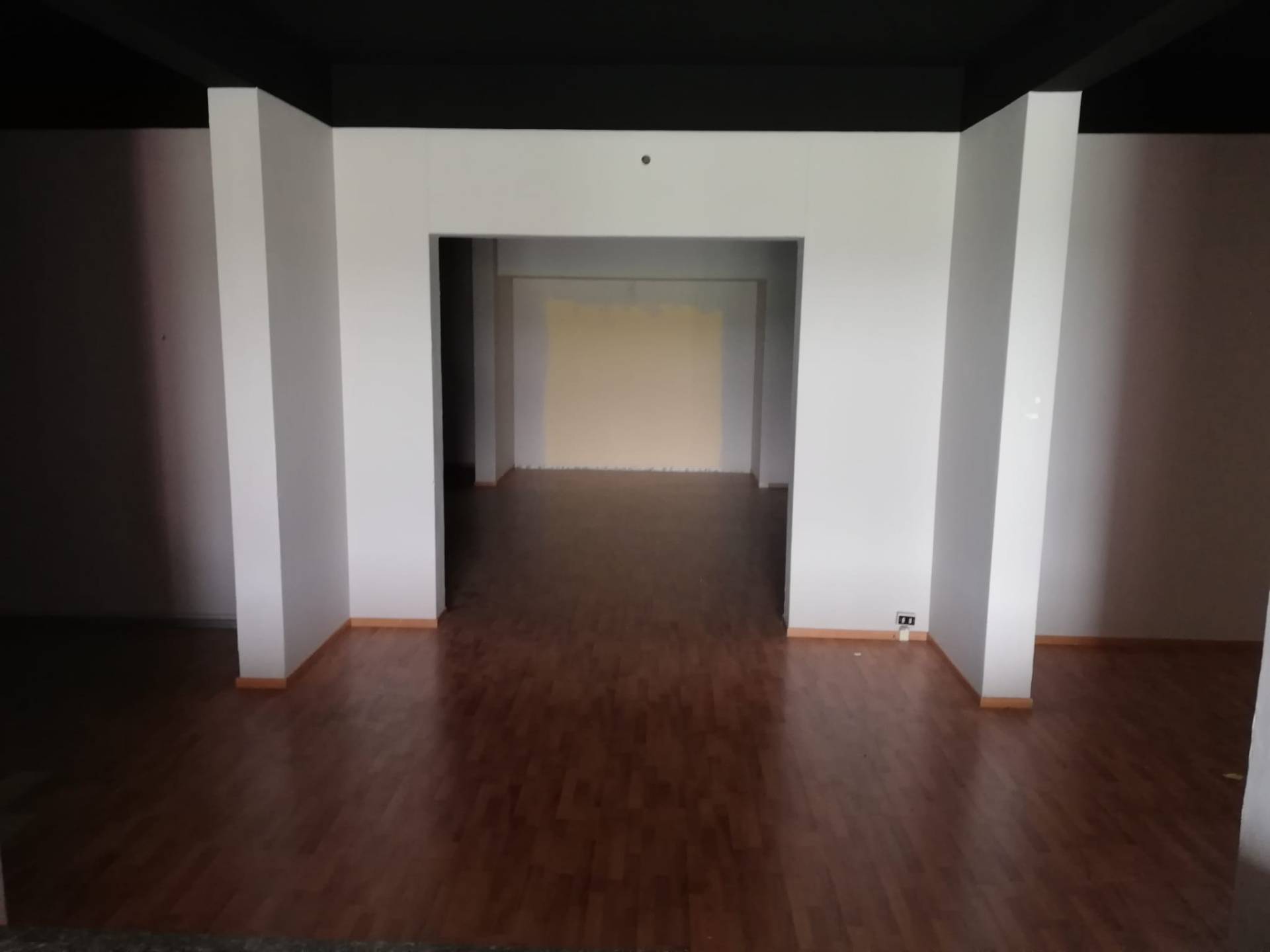 Fondo Commerciale in affitto a Castelfiorentino