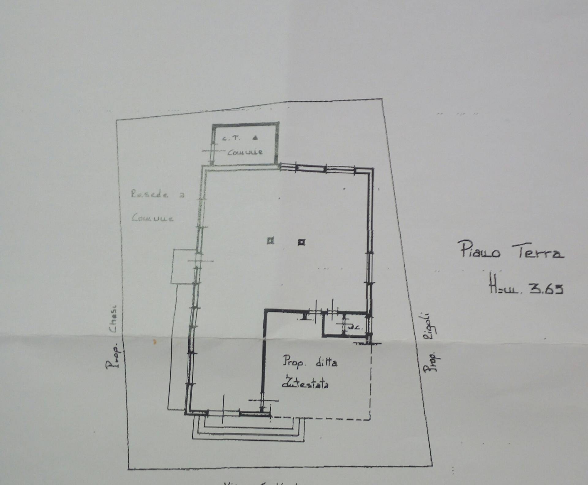 Fondo Commerciale in affitto a Castelfiorentino
