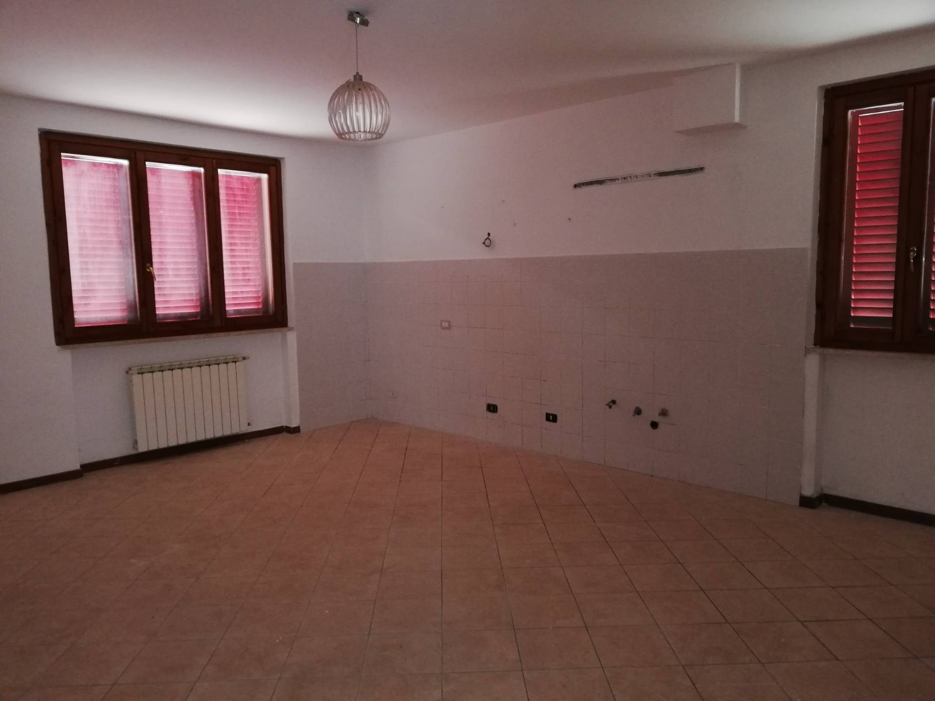 Fondo Artigianale in affitto a Gambassi Terme