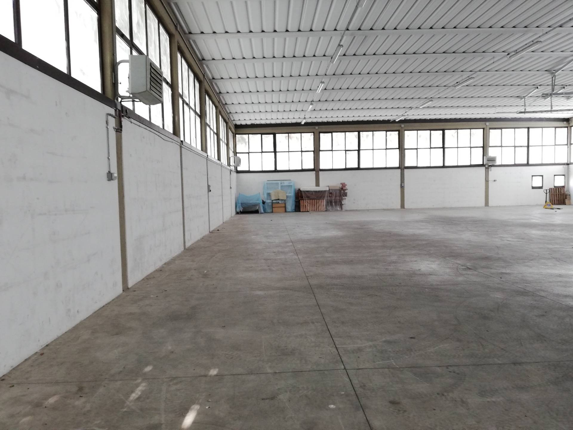 Fondo Artigianale in affitto a Gambassi Terme