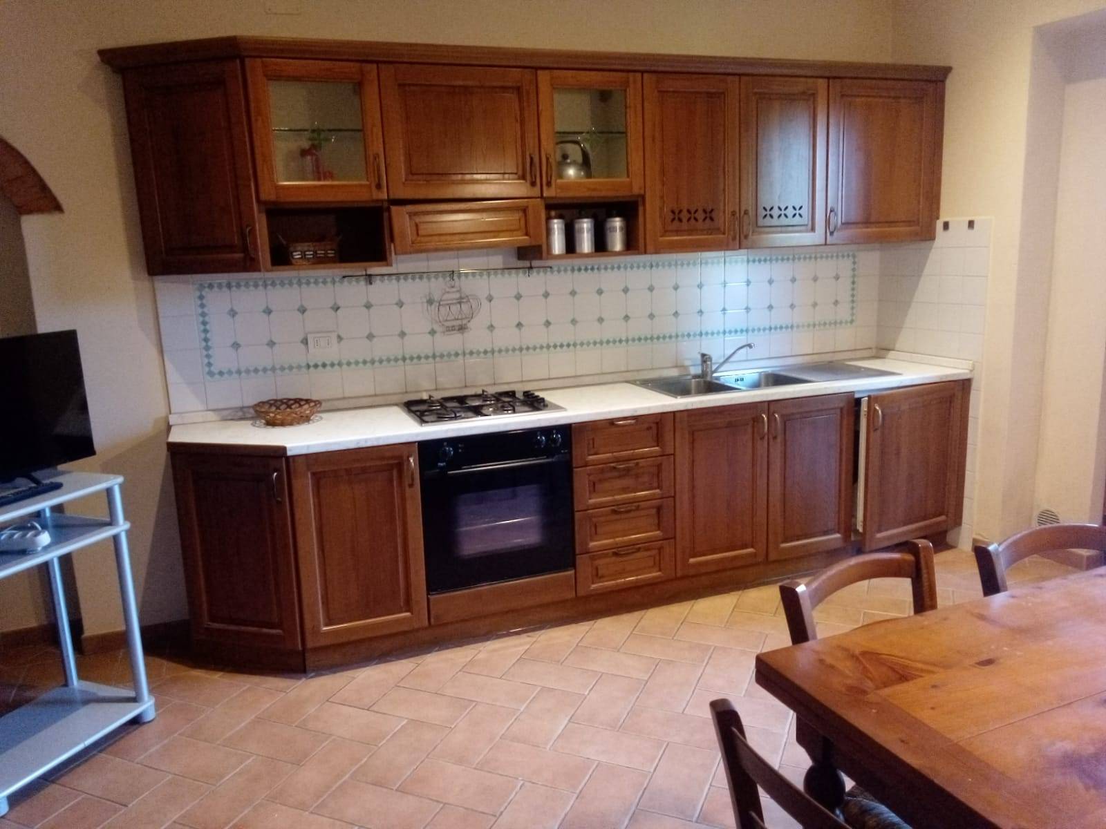 Casa semi indipendente in affitto a Gambassi Terme