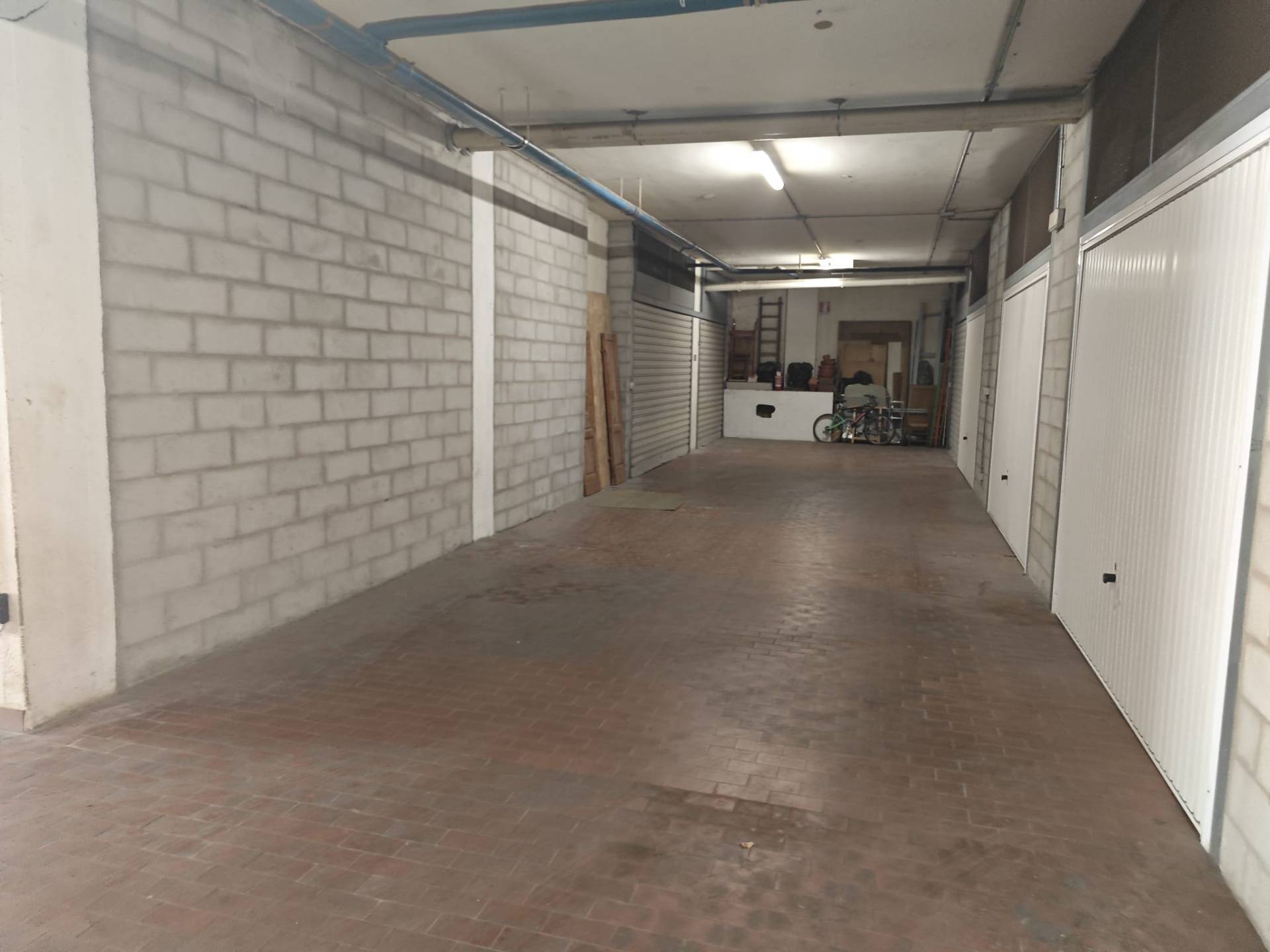 Box o garage in vendita a Firenze, Careggi