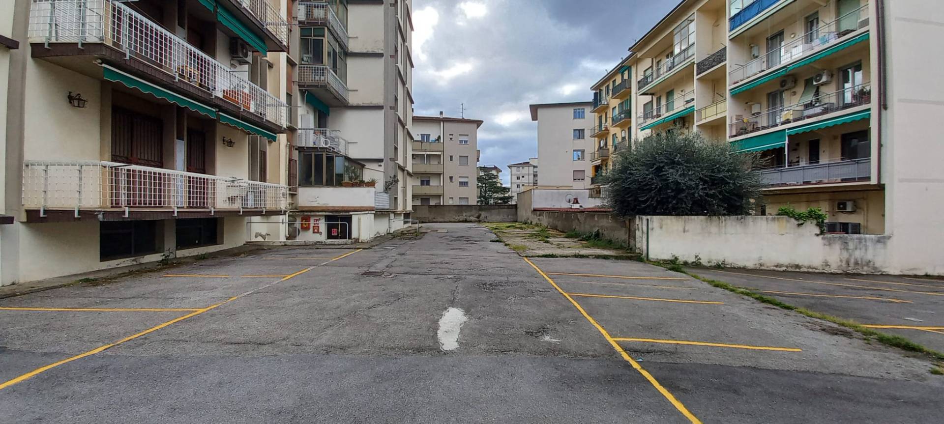 Posto auto scoperto in vendita a Firenze, Careggi