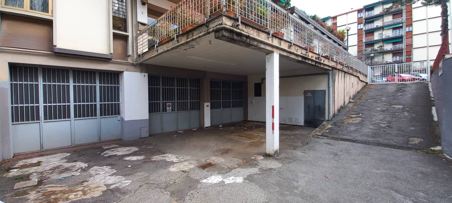 Posto auto scoperto in vendita a Firenze, Careggi