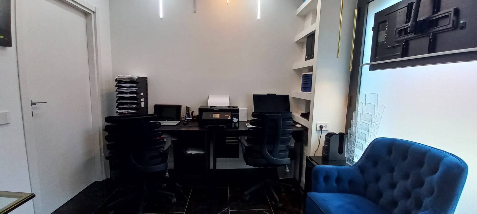 Locale commerciale in vendita a Firenze