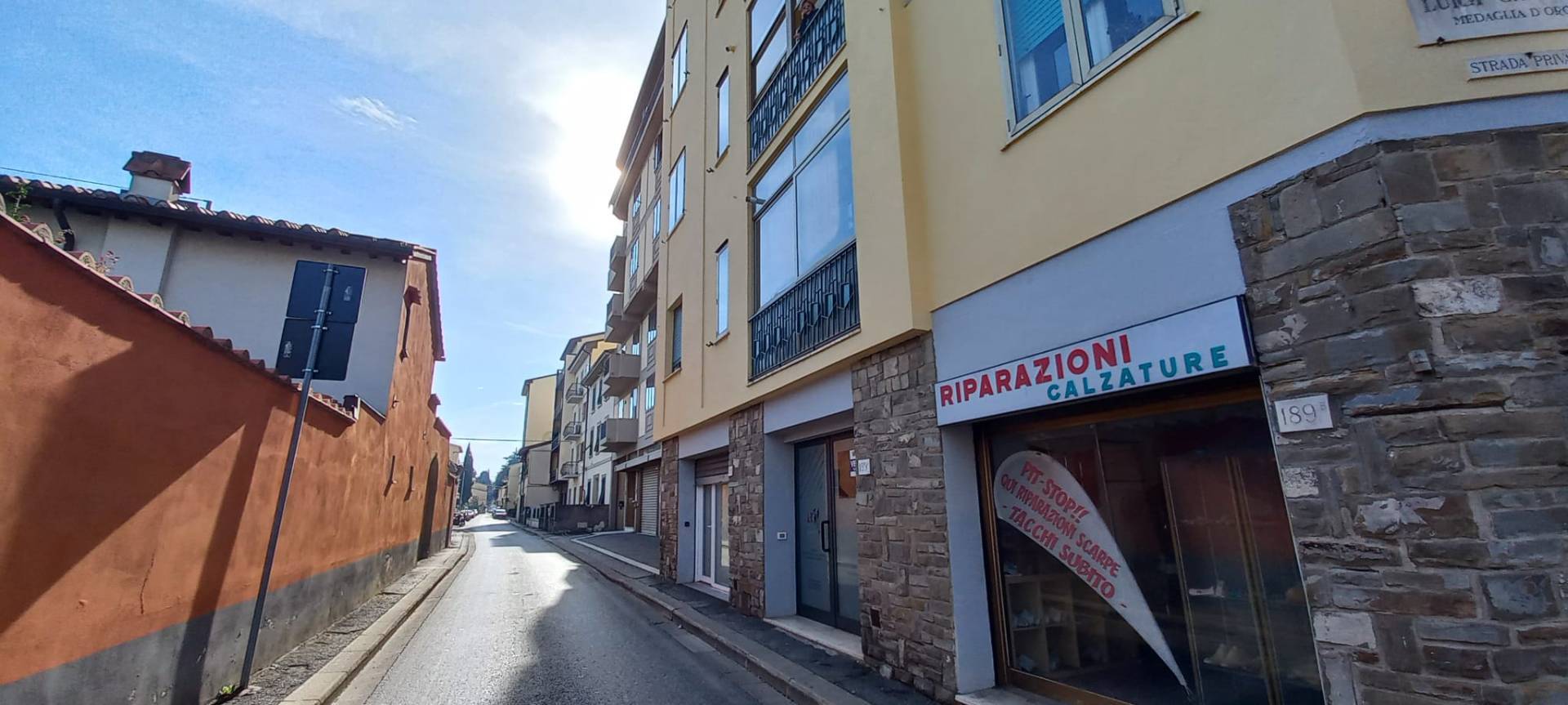 Locale commerciale in vendita a Firenze