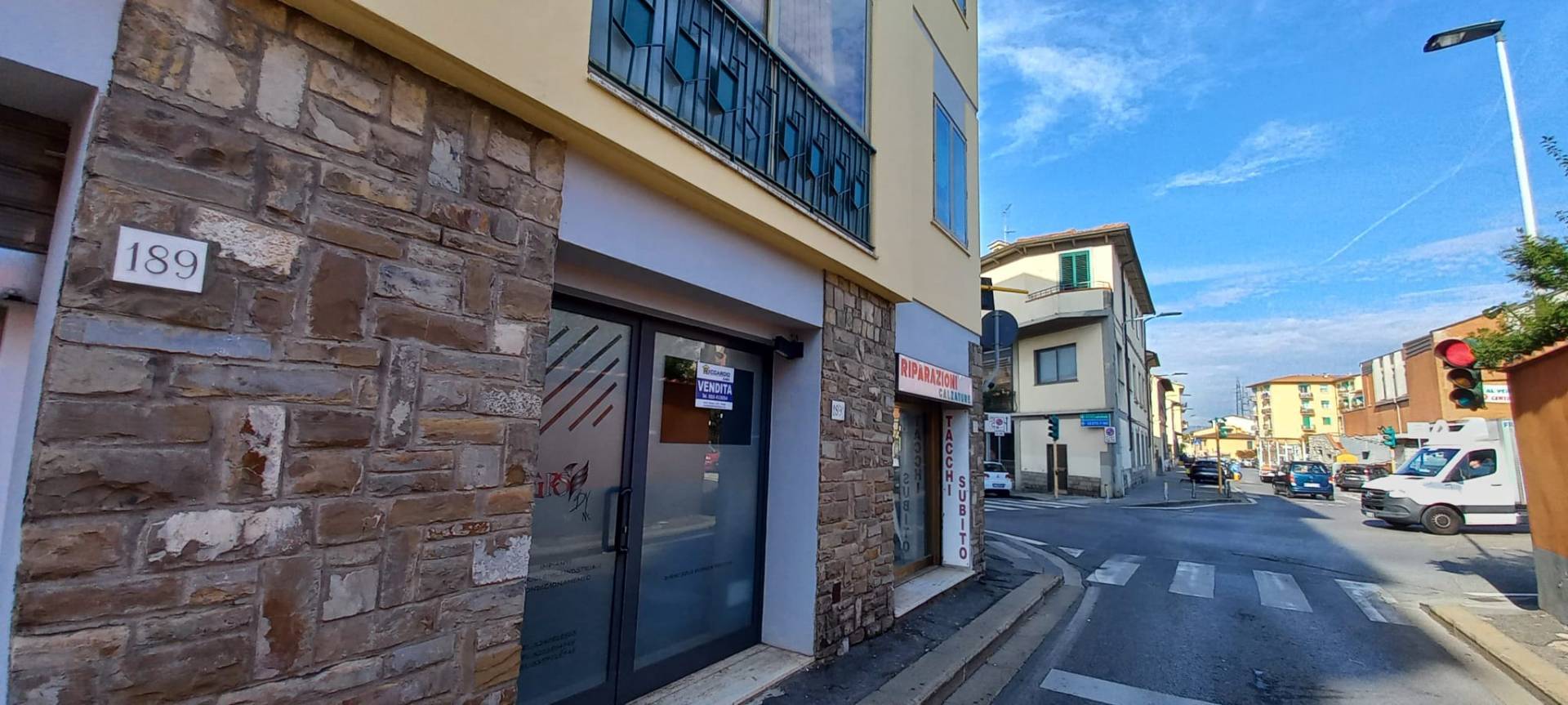 Locale commerciale in vendita a Firenze