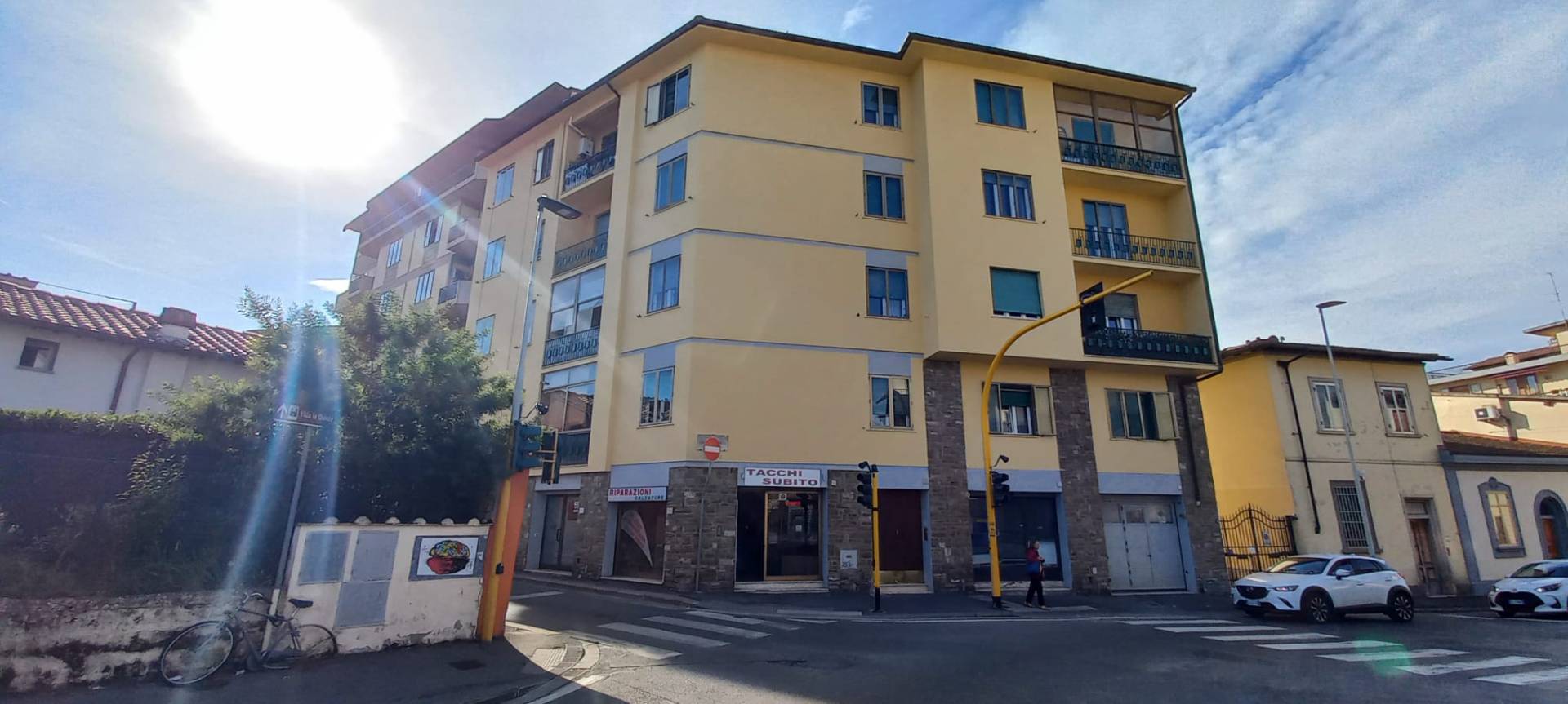 Locale commerciale in vendita a Firenze