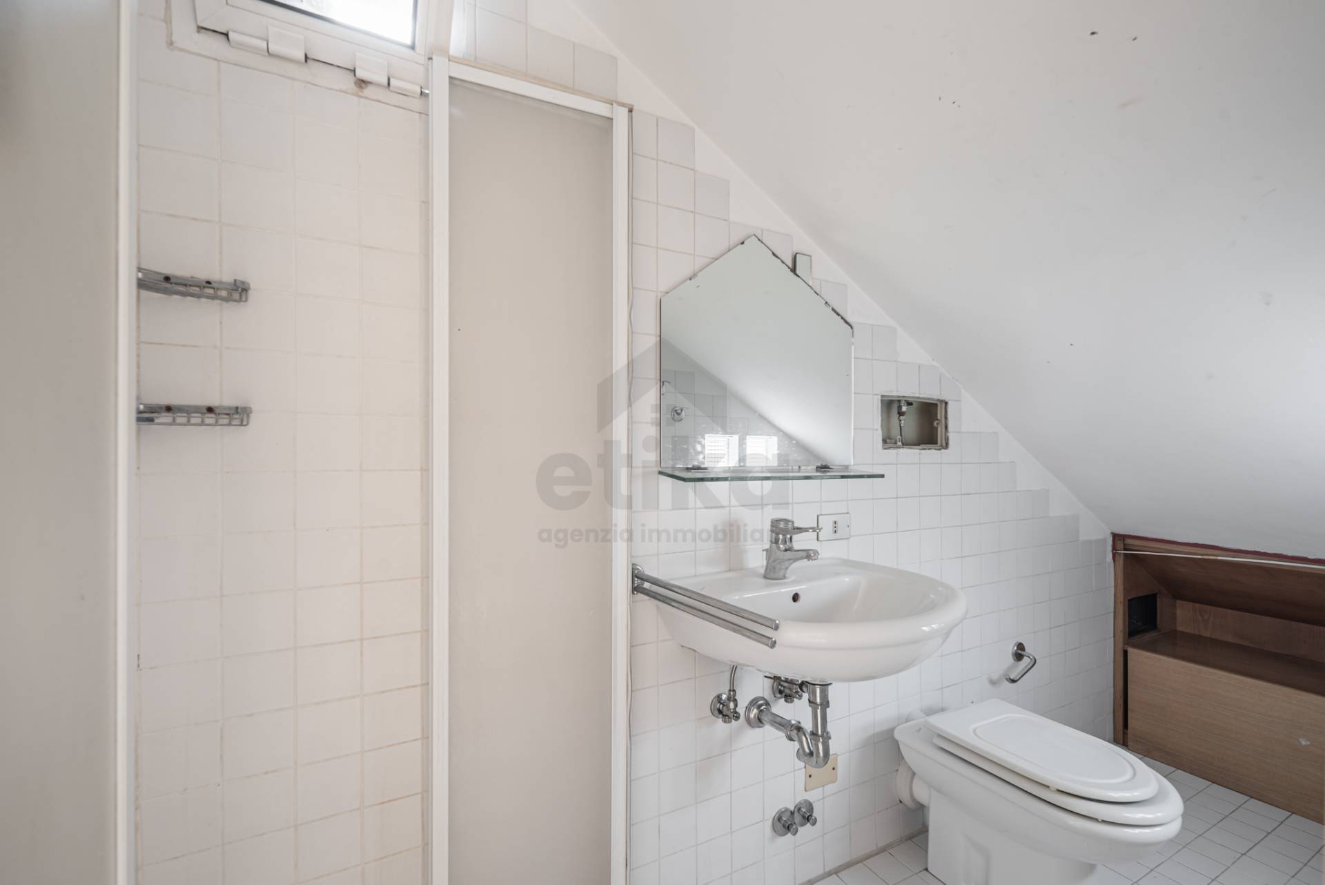 Appartamento in vendita a Paese