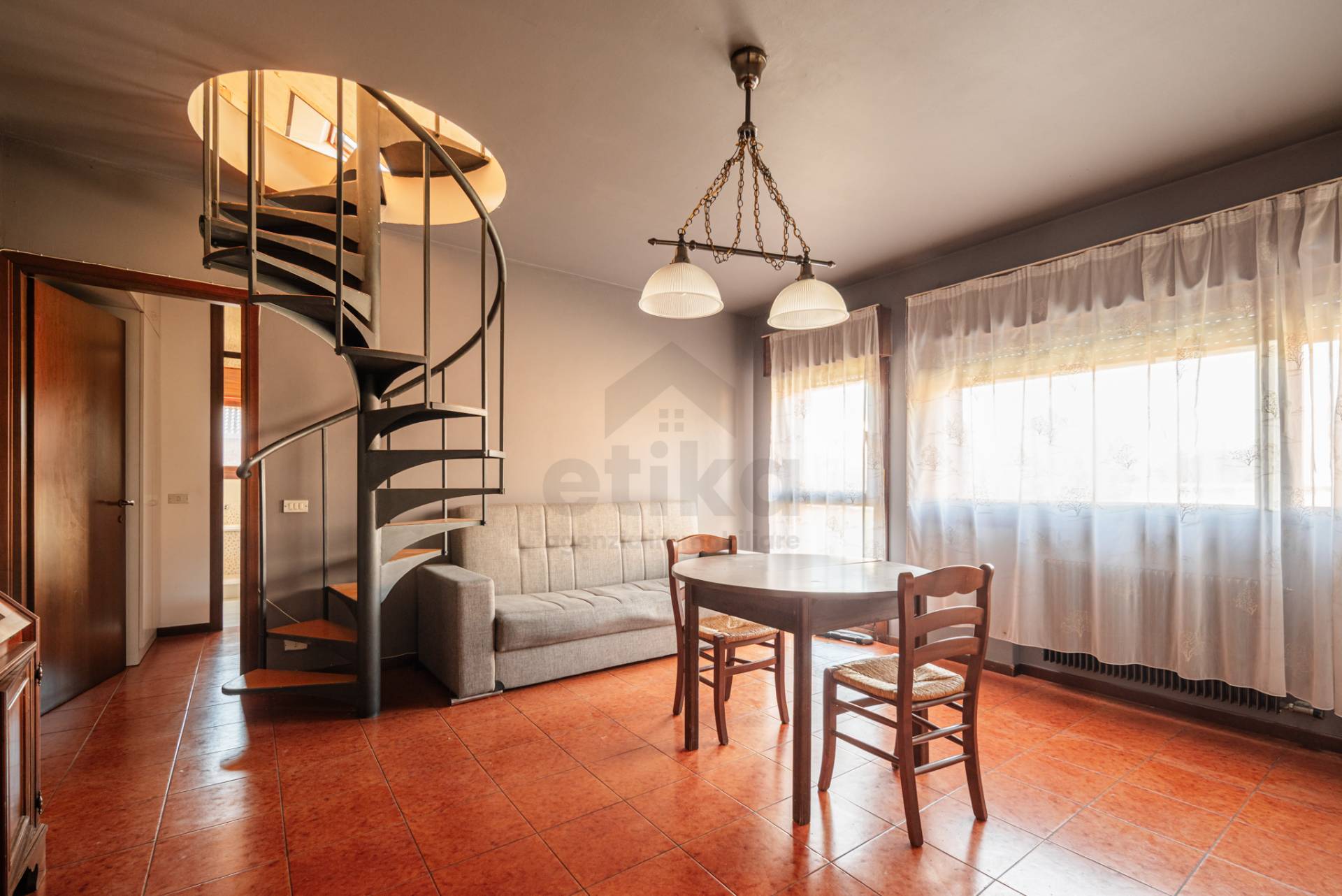 Appartamento in vendita a Paese