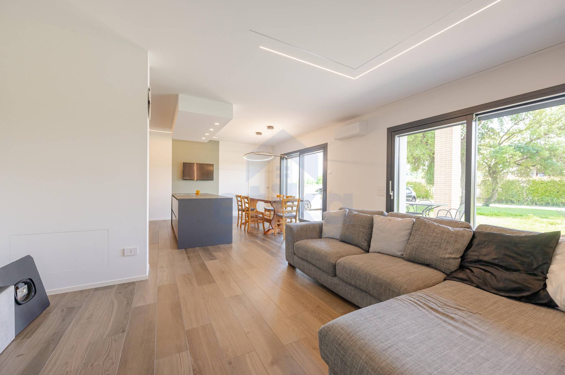 Villa in vendita a Paese, Padernello