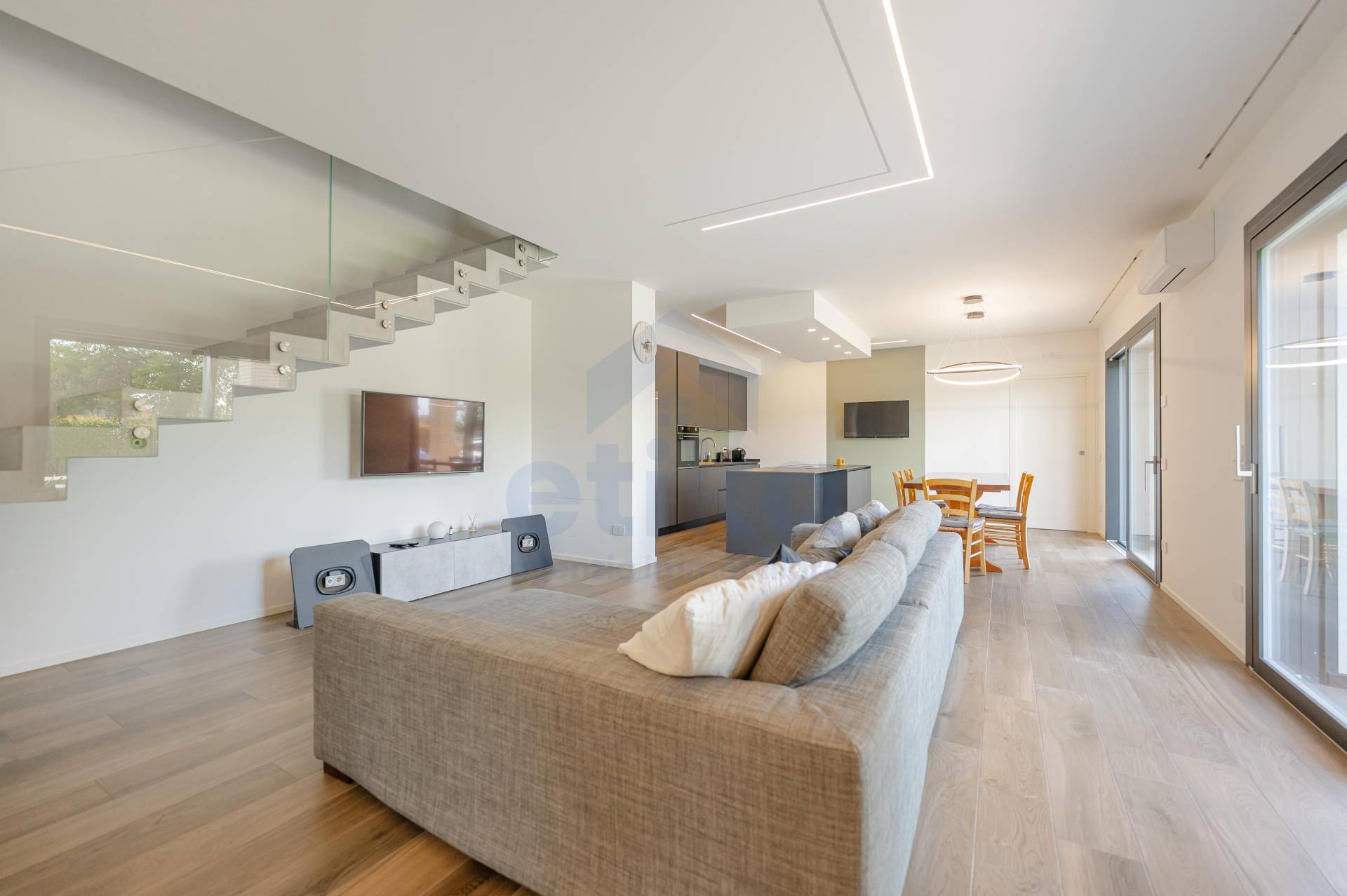 Villa in vendita a Paese, Padernello