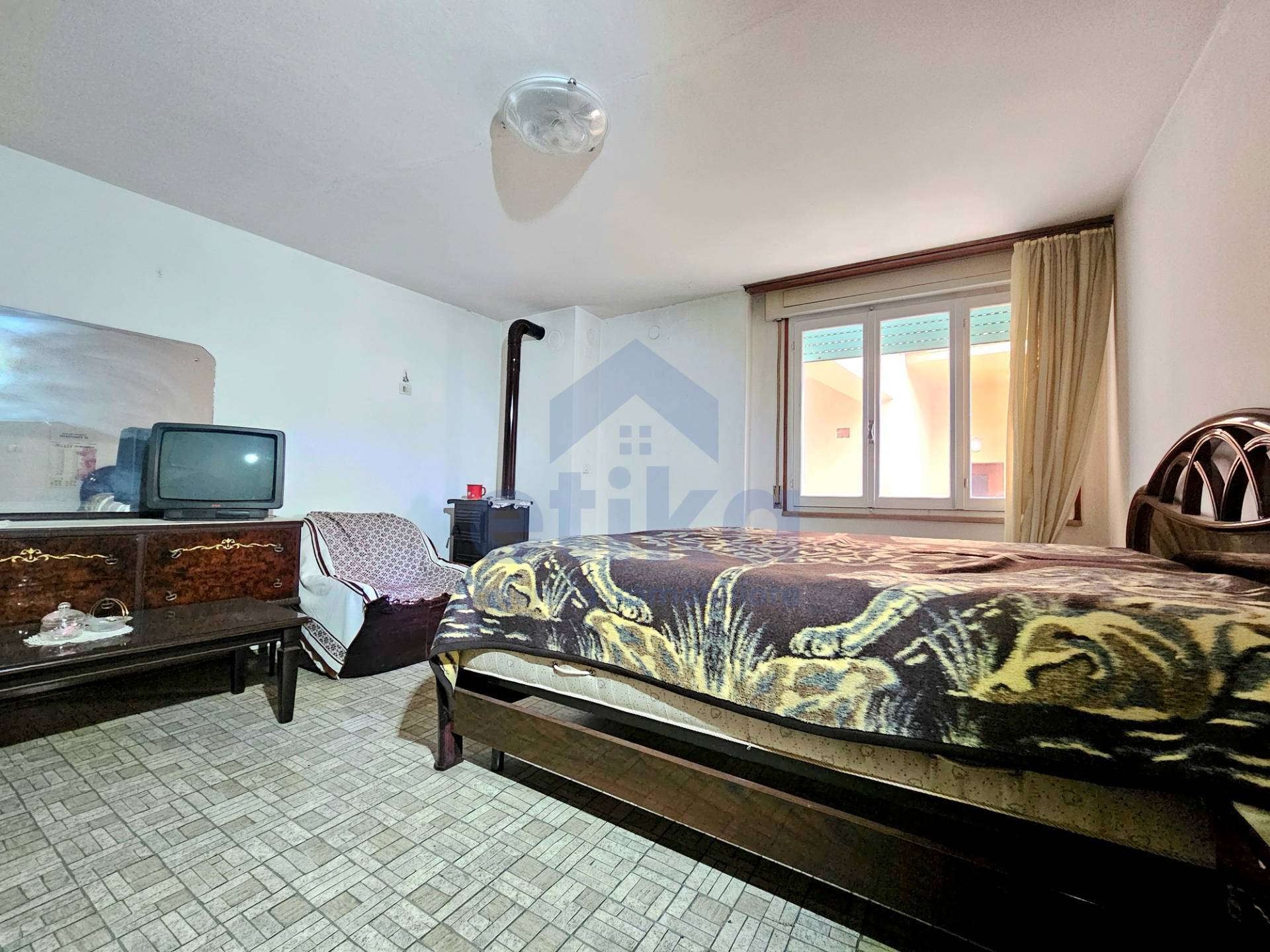 Schiera di testa in vendita a Caneva