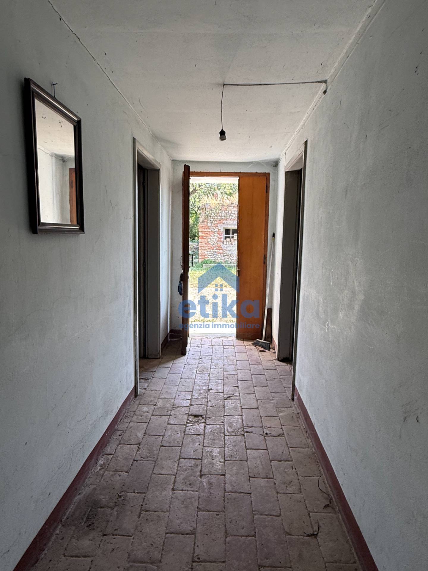 Casa singola in vendita a Giavera del Montello