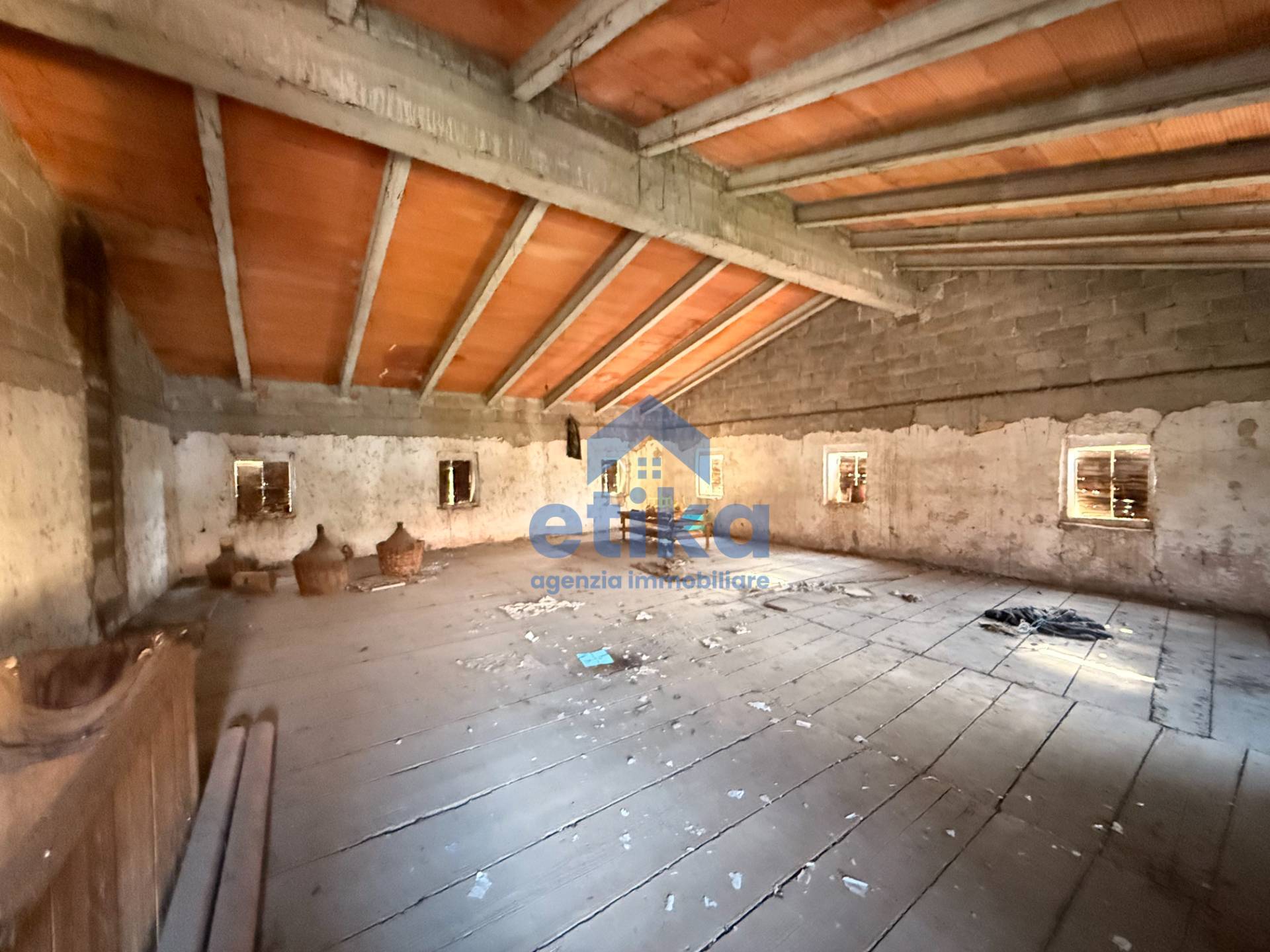 Casa singola in vendita a Giavera del Montello