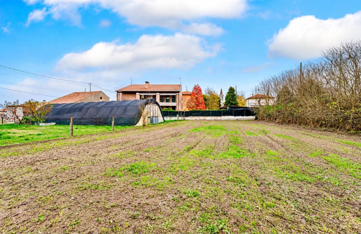 Schiera di testa in vendita a Sant'Urbano, Sant'Urbano