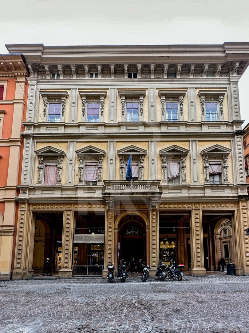 Appartamento in vendita, Bologna centro storico