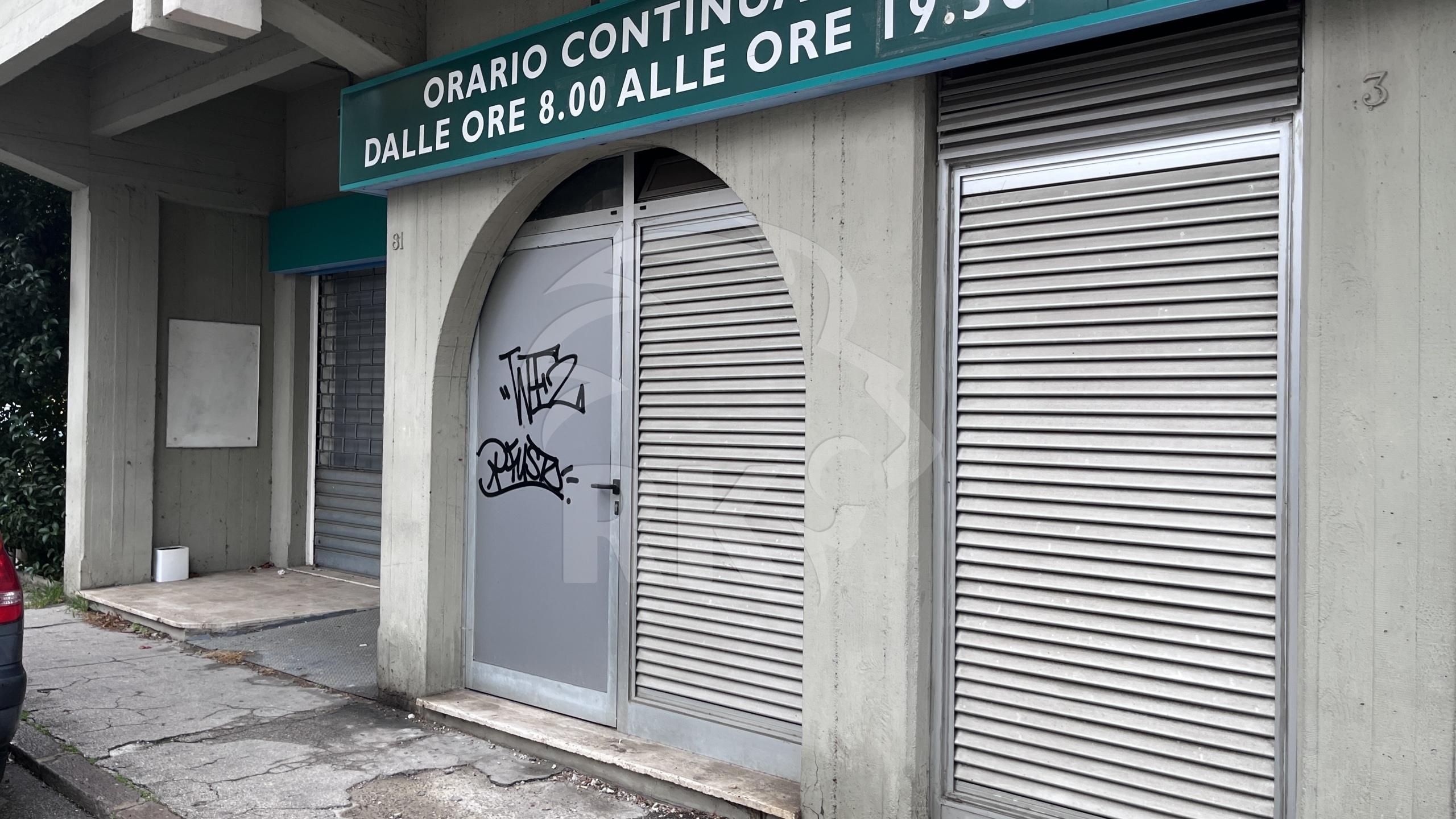 Locale commerciale in vendita in via pavone 73, Ferrara