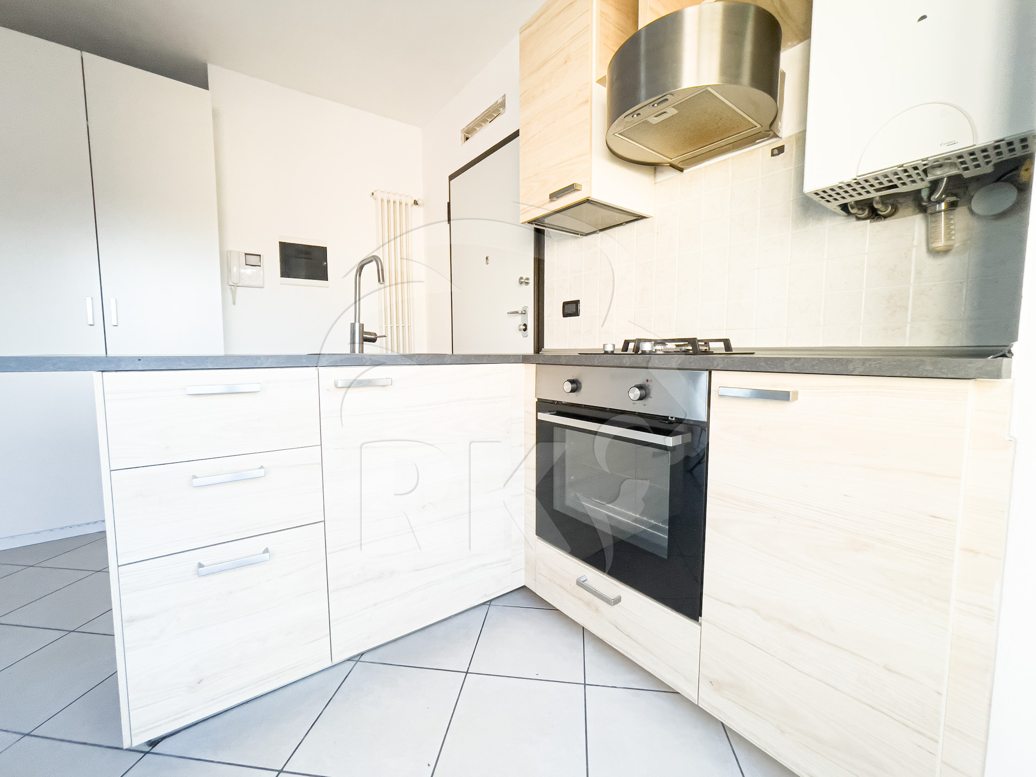 Appartamento in affitto in via parisio 36, Bologna