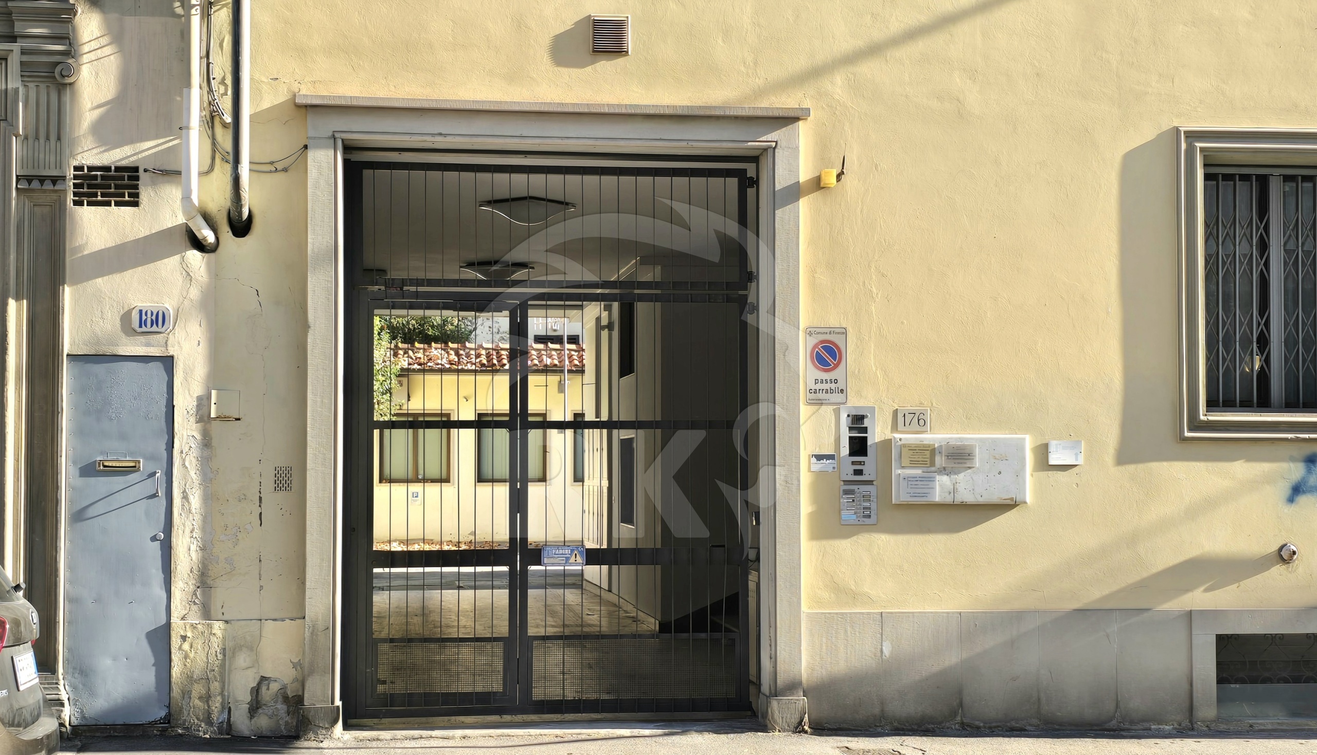 Posto auto scoperto in vendita in via masaccio 176, Firenze