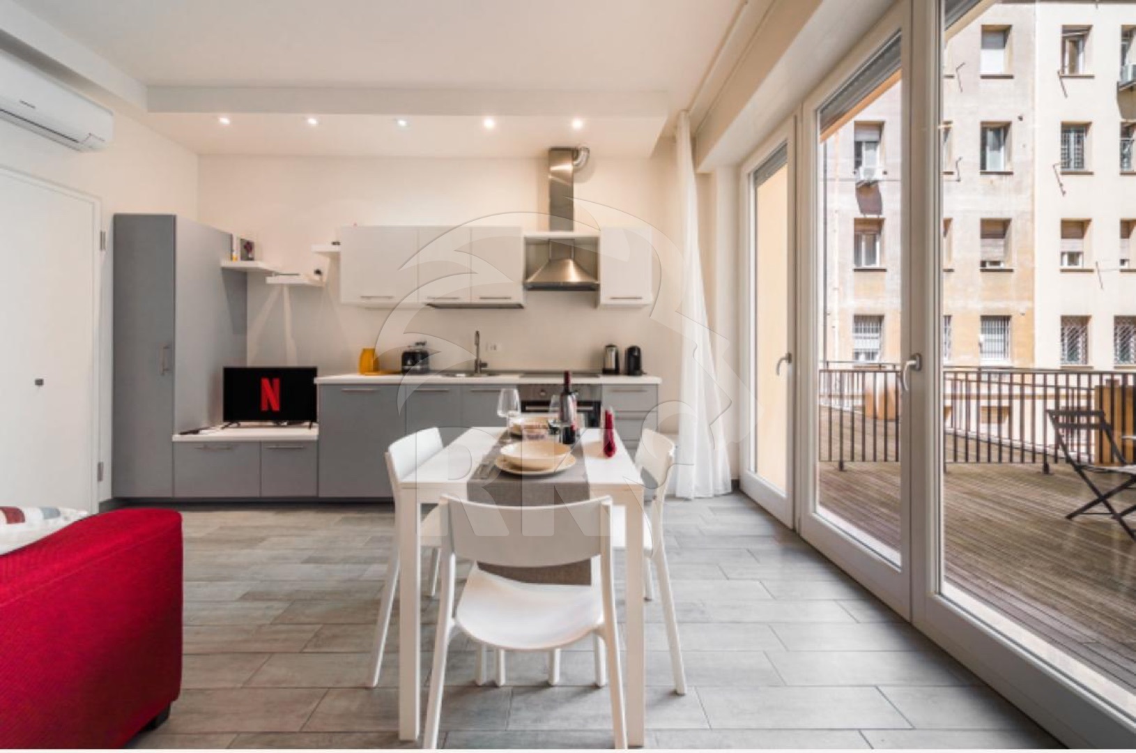 Monolocale con terrazzo in via marconi 1, Bologna