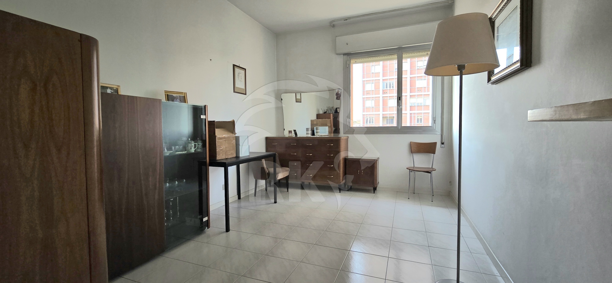 Appartamento con box in via cellini 11, Bologna