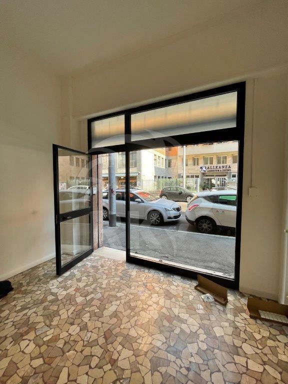 Locale commerciale in affitto in via milazzo, Bologna