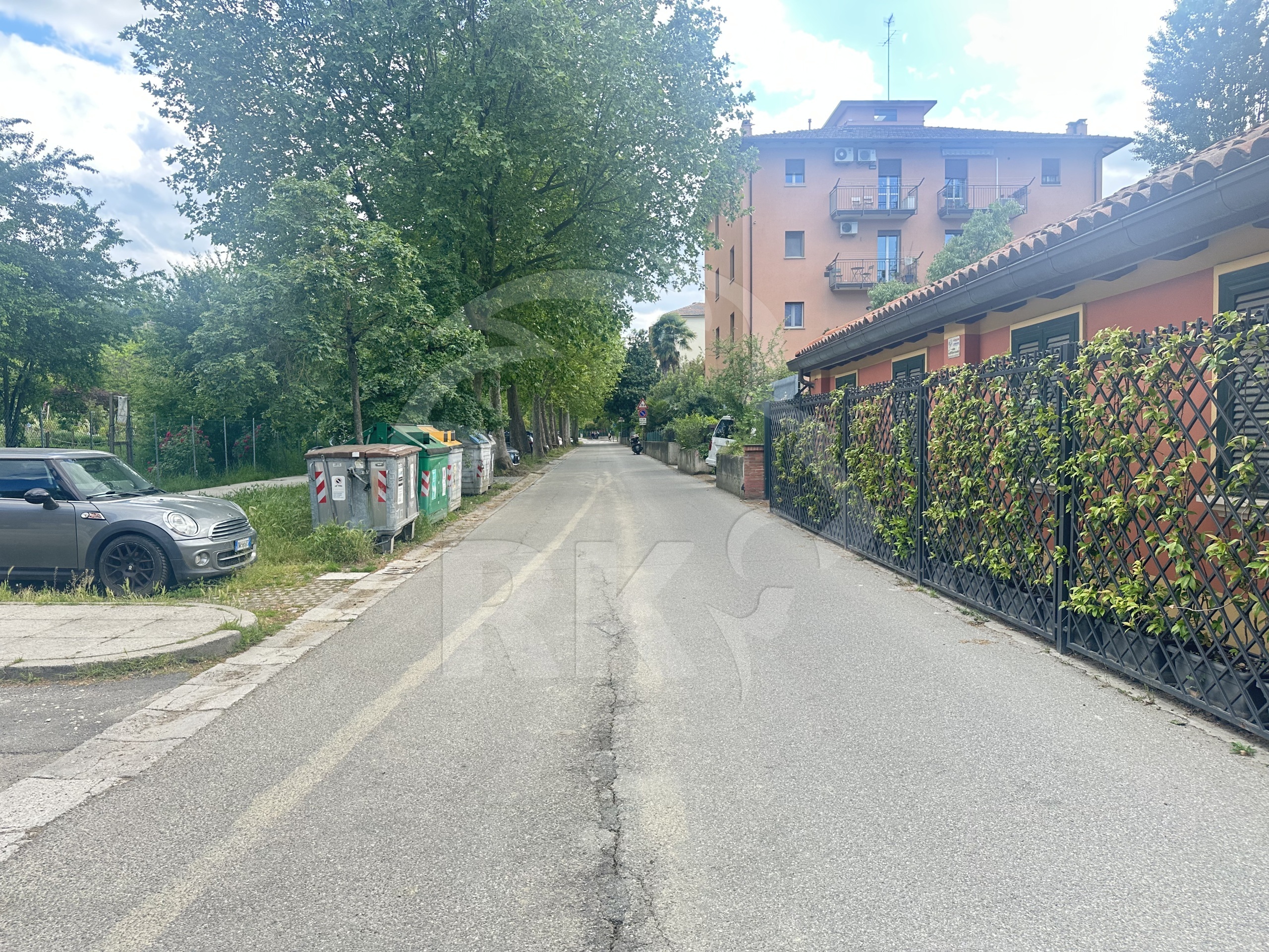 Monolocale con giardino in via dotti 16, Bologna