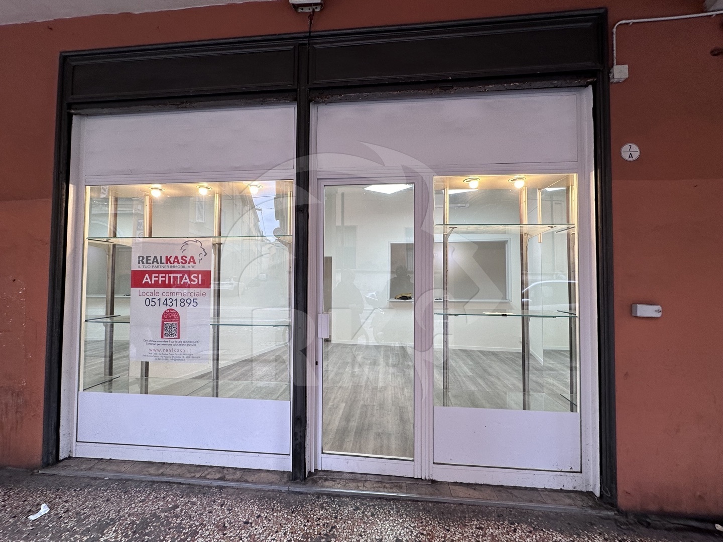 Locale commerciale in affitto in via saragozza 7, Bologna