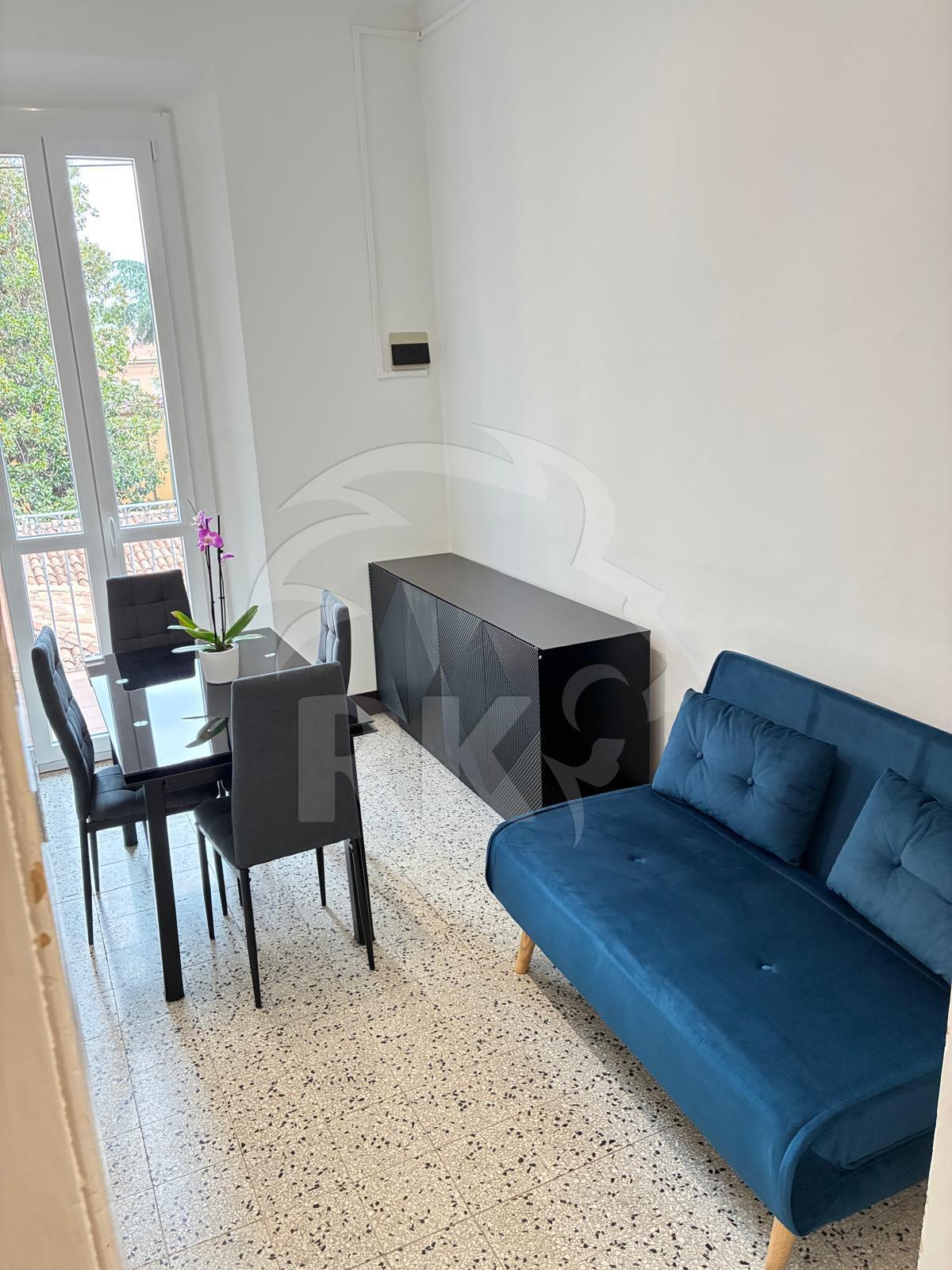 Quadrilocale ristrutturato in via mascarella 73, Bologna