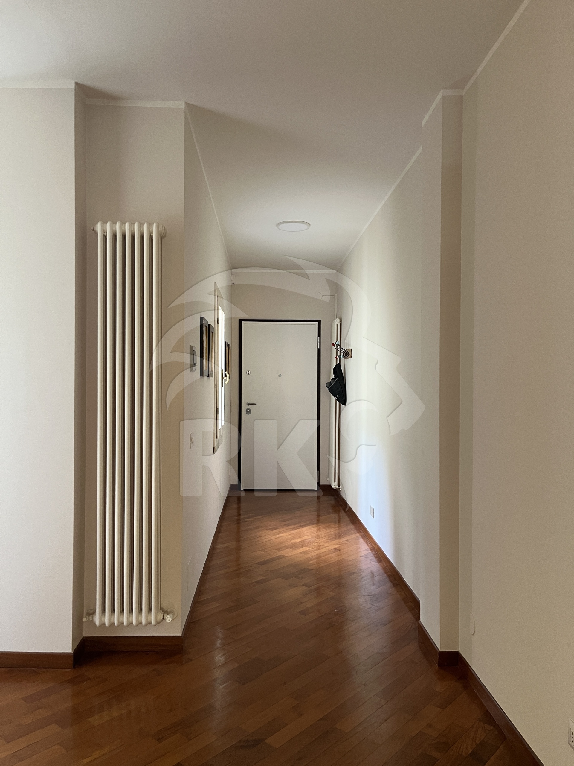 Trilocale in affitto in via mirasole 14, Bologna