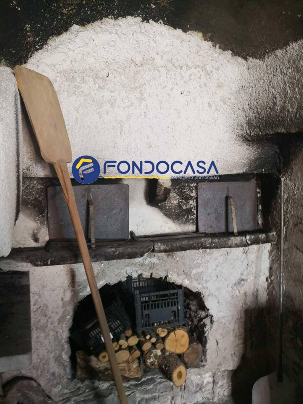 Palazzo intero stabile in vendita a Carpinone