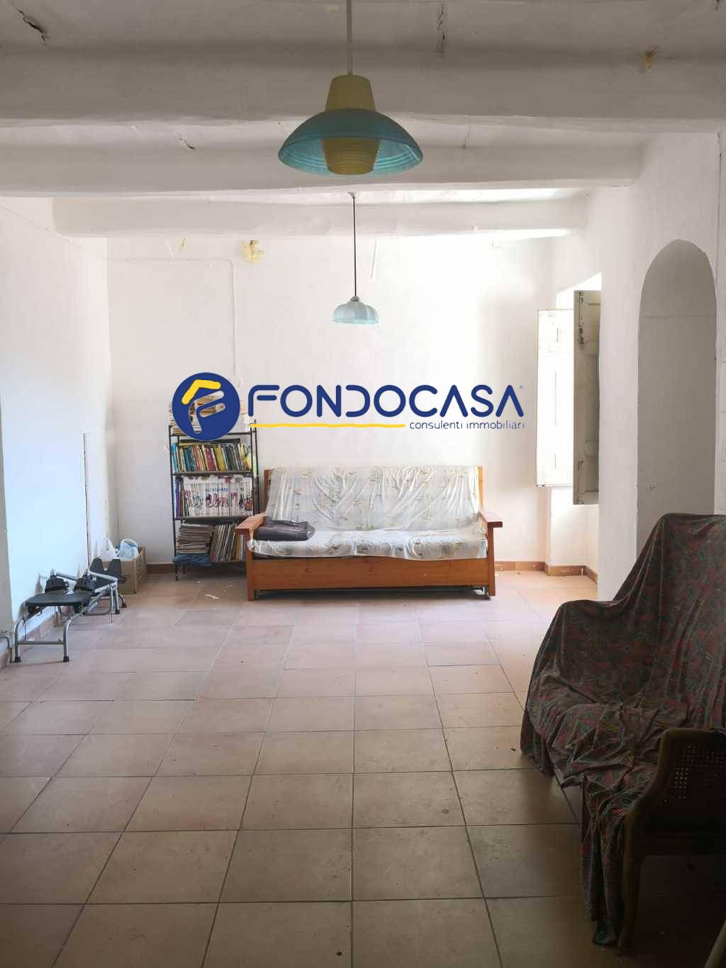 Palazzo intero stabile in vendita a Carpinone