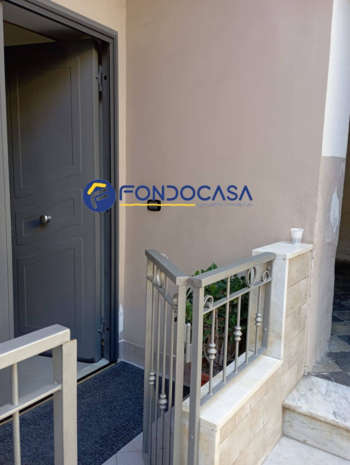 Palazzo intero stabile in vendita a Villaricca