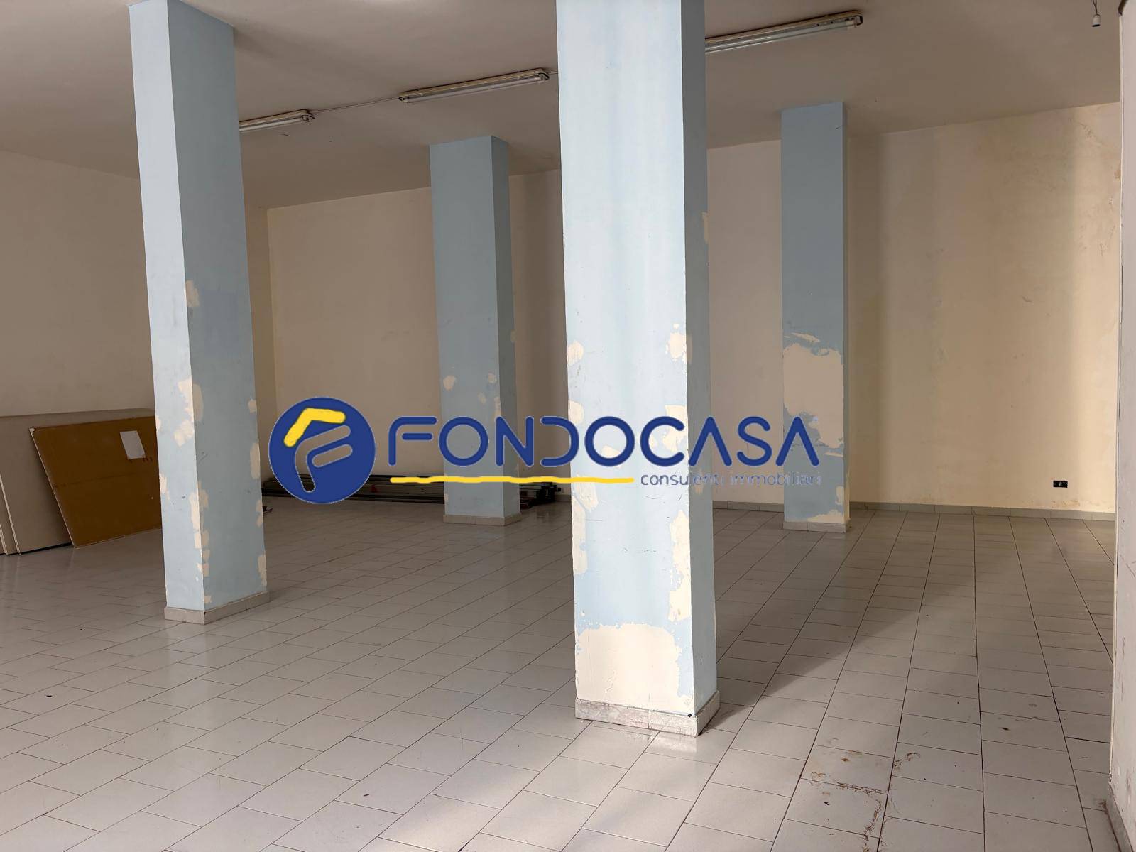 Negozio in affitto a Giugliano in Campania
