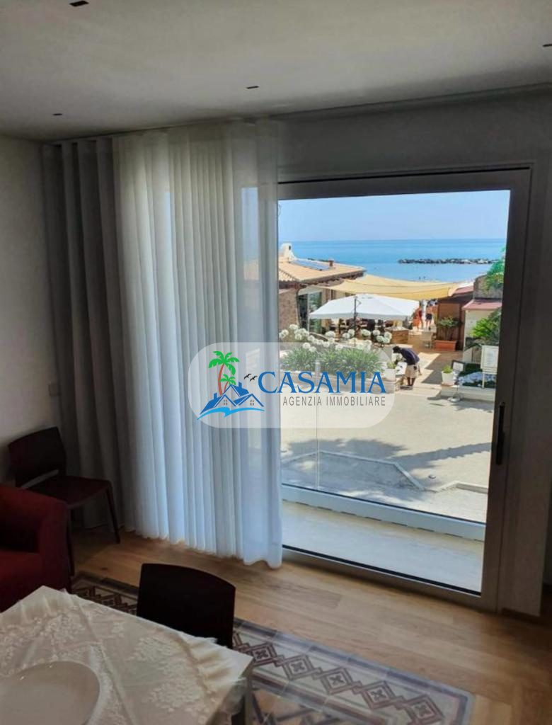 Bilocale vista mare in via nazario sauro 66, Cupra Marittima