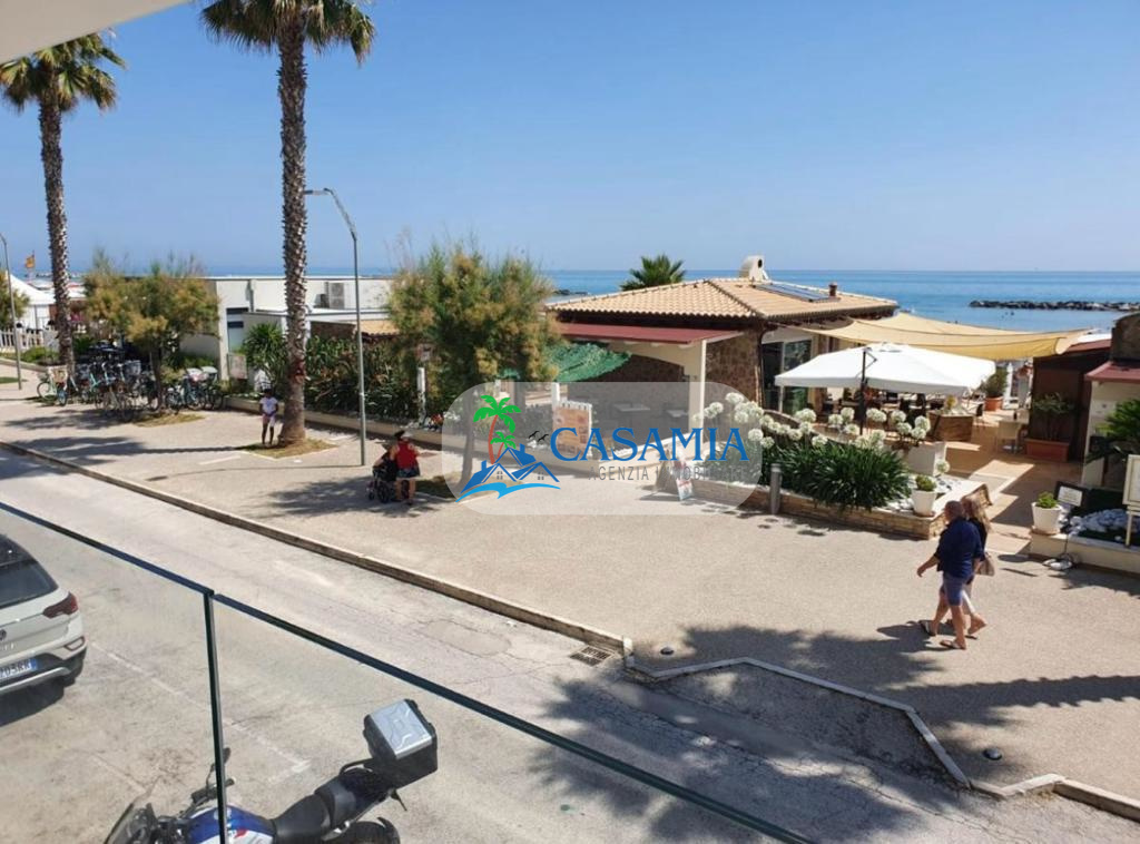 Trilocale vista mare in via nazario sauro 66, Cupra Marittima