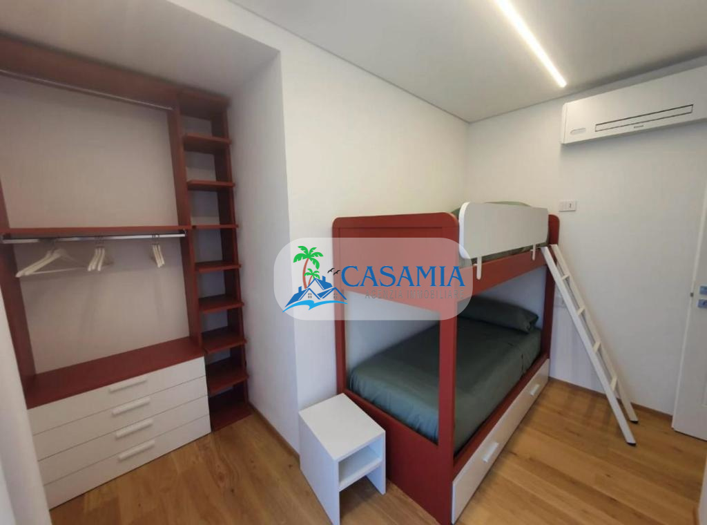 Trilocale vista mare in via nazario sauro 66, Cupra Marittima